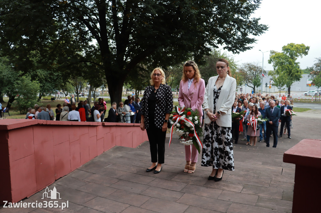 Fotorelacja: Zawiercie pamięta o ofiarach II wojny światowej