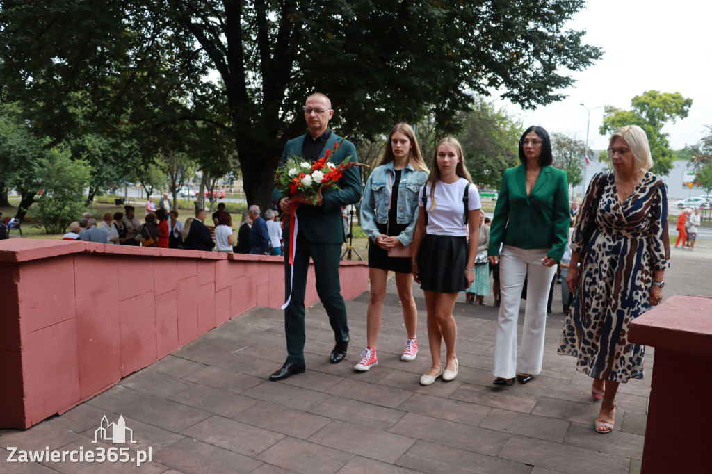 Fotorelacja: Zawiercie pamięta o ofiarach II wojny światowej