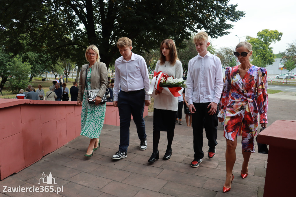 Fotorelacja: Zawiercie pamięta o ofiarach II wojny światowej