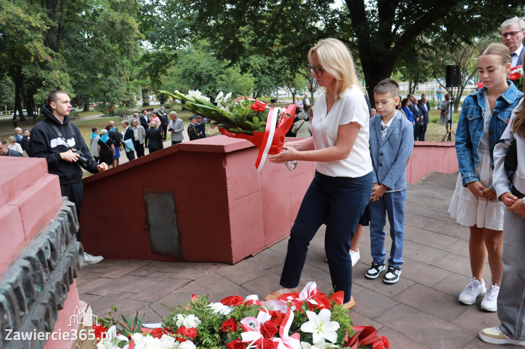 Fotorelacja: Zawiercie pamięta o ofiarach II wojny światowej