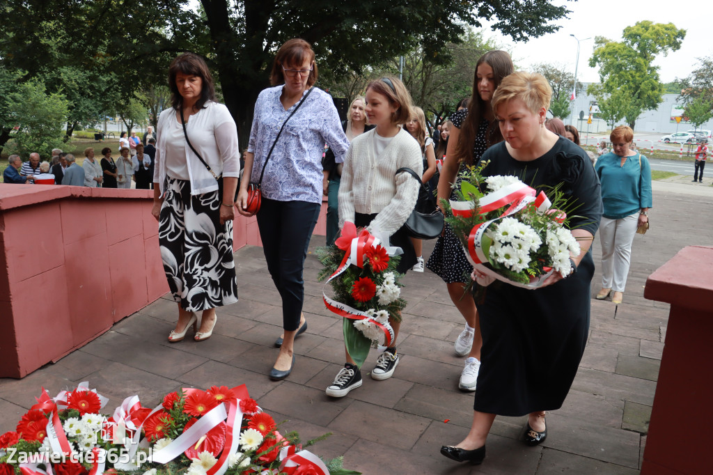 Fotorelacja: Zawiercie pamięta o ofiarach II wojny światowej