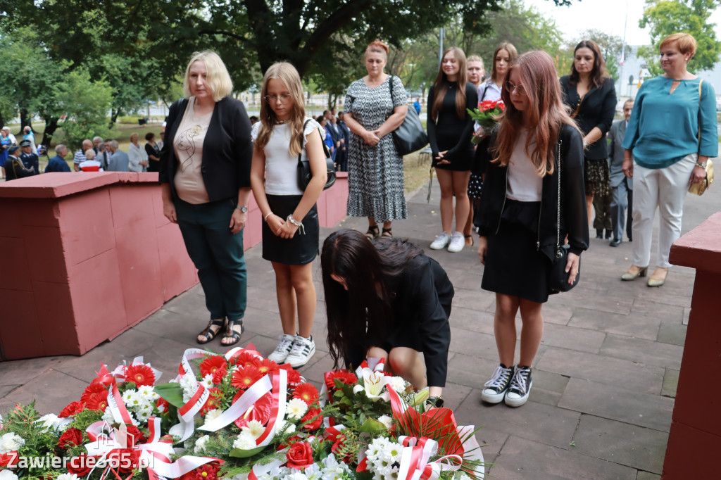 Fotorelacja: Zawiercie pamięta o ofiarach II wojny światowej