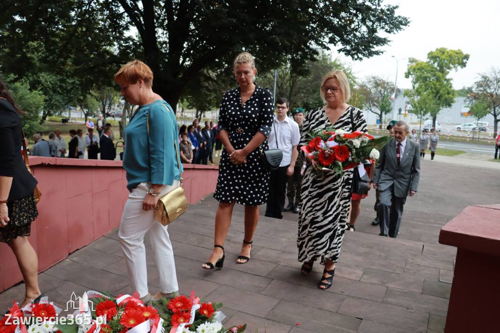 Fotorelacja: Zawiercie pamięta o ofiarach II wojny światowej