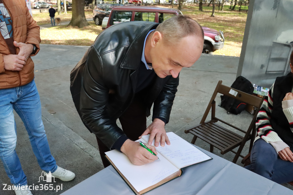 Fotorelacja: Parada Psów w Zawierciu.