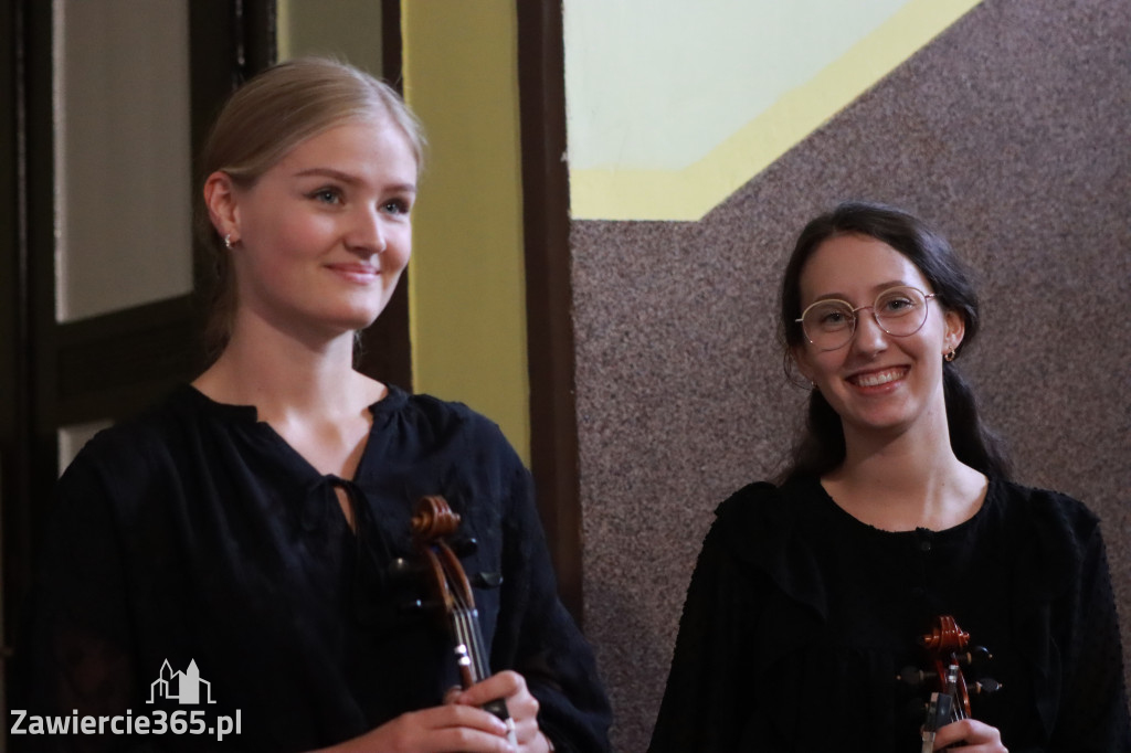 Fotorelacja: Koncert Impresje Jesienne w Filharmonii Jurajskiej