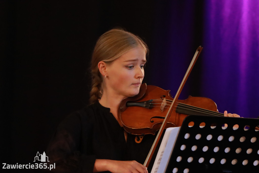 Fotorelacja: Koncert Impresje Jesienne w Filharmonii Jurajskiej