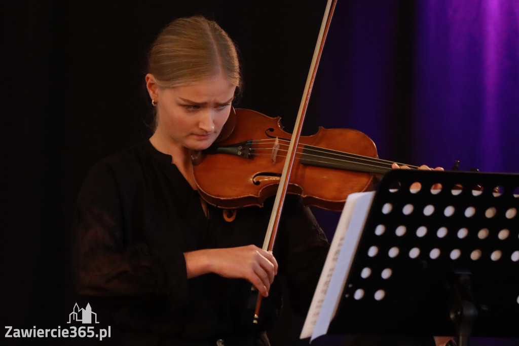 Fotorelacja: Koncert Impresje Jesienne w Filharmonii Jurajskiej