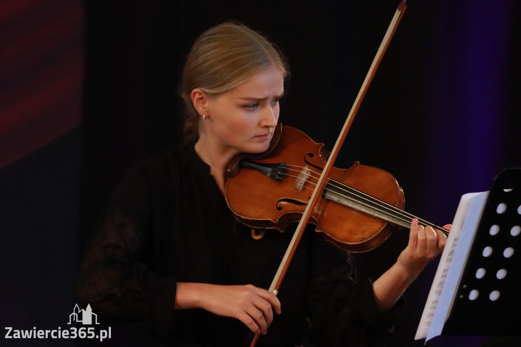 Fotorelacja: Koncert Impresje Jesienne w Filharmonii Jurajskiej