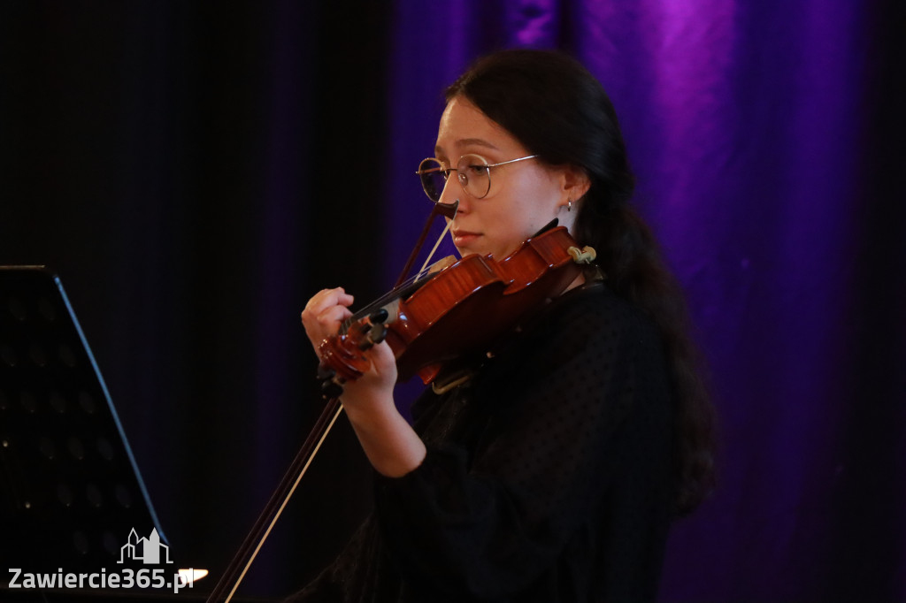 Fotorelacja: Koncert Impresje Jesienne w Filharmonii Jurajskiej