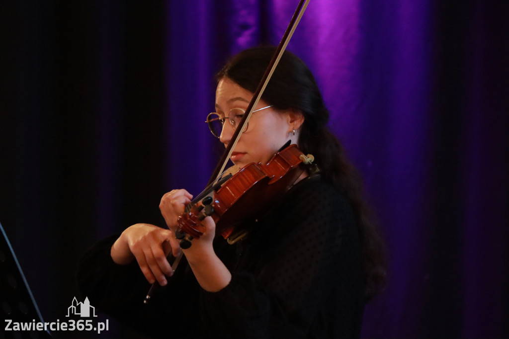 Fotorelacja: Koncert Impresje Jesienne w Filharmonii Jurajskiej