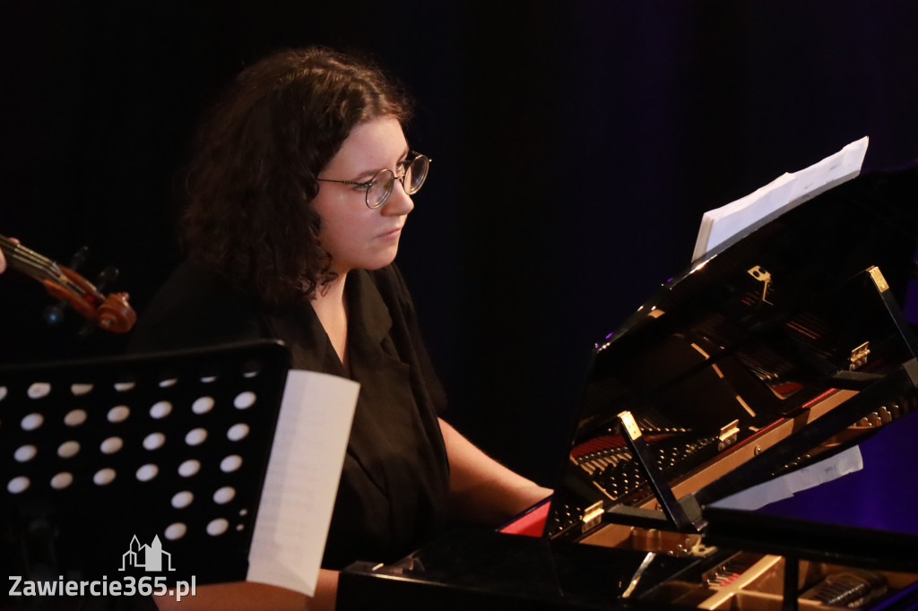 Fotorelacja: Koncert Impresje Jesienne w Filharmonii Jurajskiej