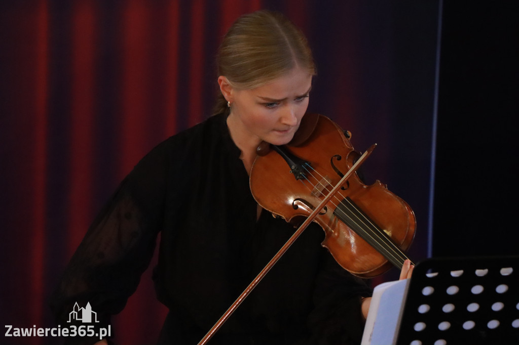 Fotorelacja: Koncert Impresje Jesienne w Filharmonii Jurajskiej