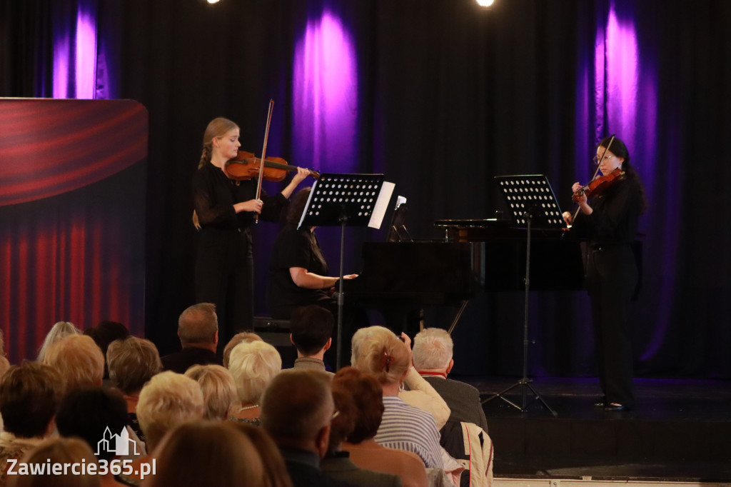 Fotorelacja: Koncert Impresje Jesienne w Filharmonii Jurajskiej