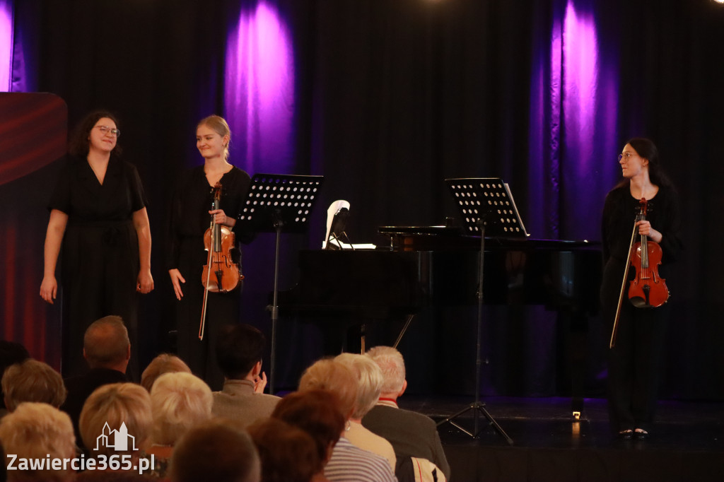 Fotorelacja: Koncert Impresje Jesienne w Filharmonii Jurajskiej