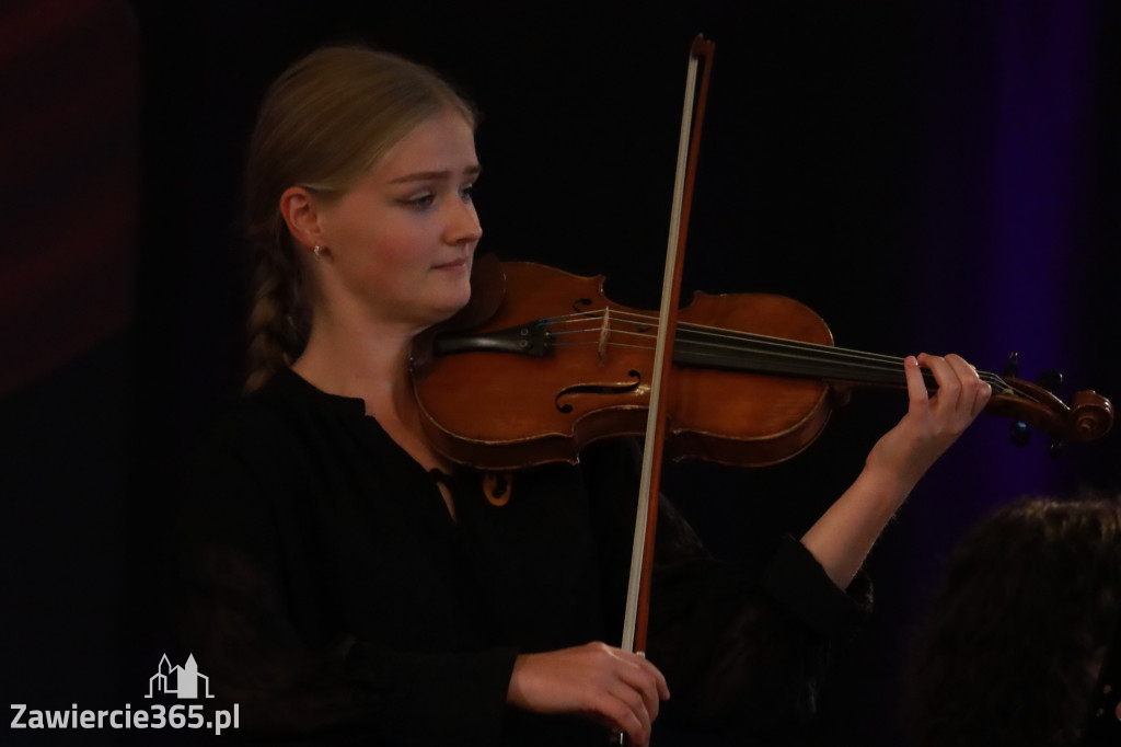 Fotorelacja: Koncert Impresje Jesienne w Filharmonii Jurajskiej