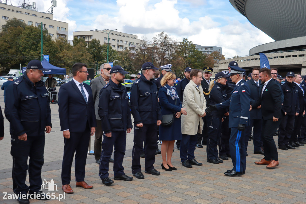 Fotorelacja: 2 nowe radiowozy dla Powiatu Zawierciańskiego