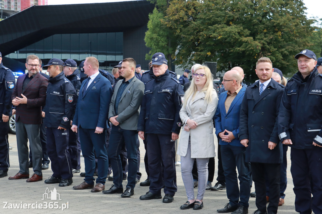 Fotorelacja: 2 nowe radiowozy dla Powiatu Zawierciańskiego