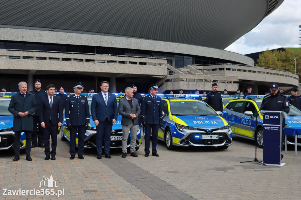 Fotorelacja: 2 nowe radiowozy dla Powiatu Zawierciańskiego