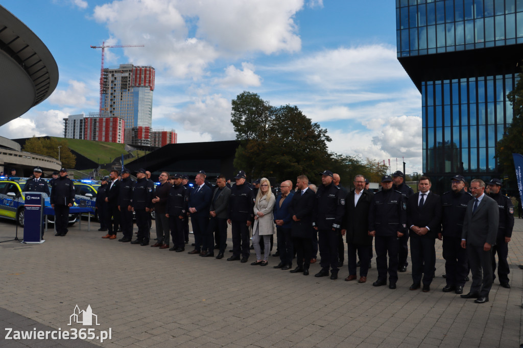 Fotorelacja: 2 nowe radiowozy dla Powiatu Zawierciańskiego