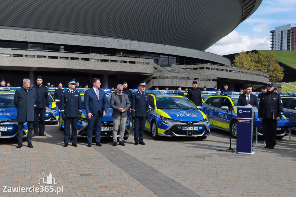 Fotorelacja: 2 nowe radiowozy dla Powiatu Zawierciańskiego