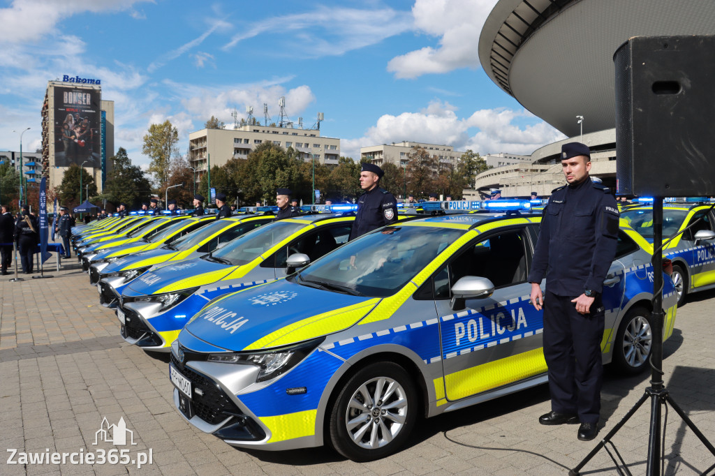 Fotorelacja: 2 nowe radiowozy dla Powiatu Zawierciańskiego