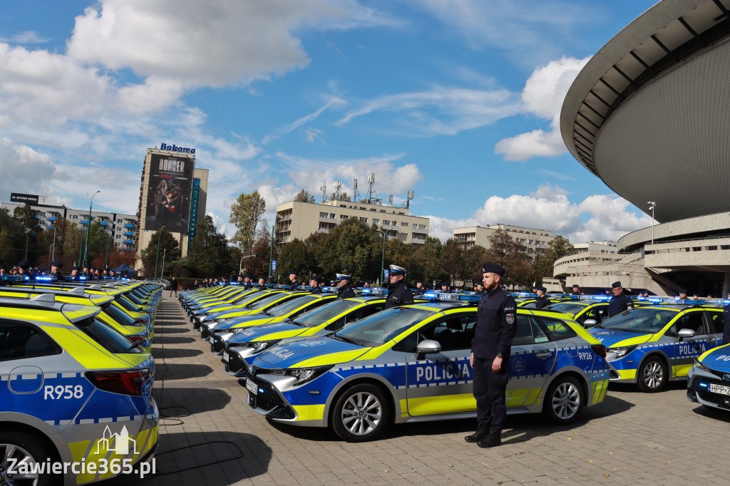 Fotorelacja: 2 nowe radiowozy dla Powiatu Zawierciańskiego