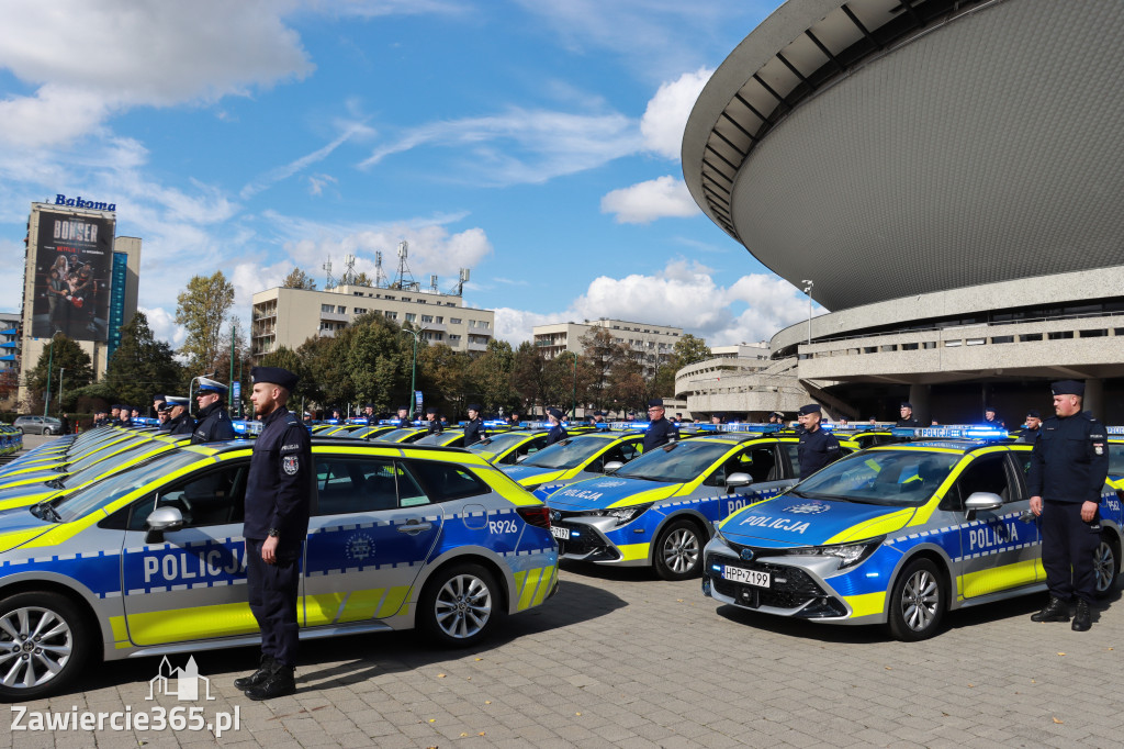 Fotorelacja: 2 nowe radiowozy dla Powiatu Zawierciańskiego