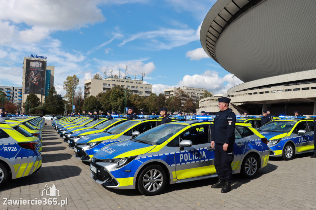 Fotorelacja: 2 nowe radiowozy dla Powiatu Zawierciańskiego