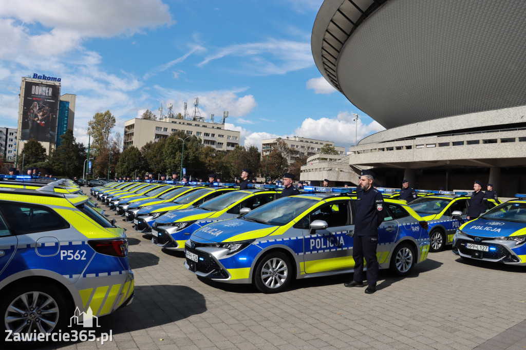 Fotorelacja: 2 nowe radiowozy dla Powiatu Zawierciańskiego