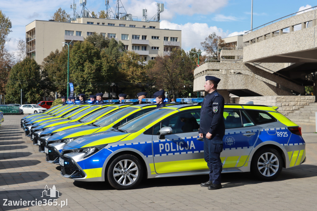 Fotorelacja: 2 nowe radiowozy dla Powiatu Zawierciańskiego