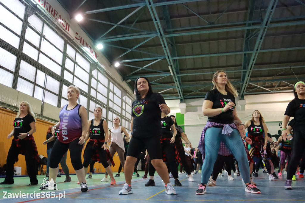 Fotorelacja: Charytatywny maraton zumby w Zawierciu