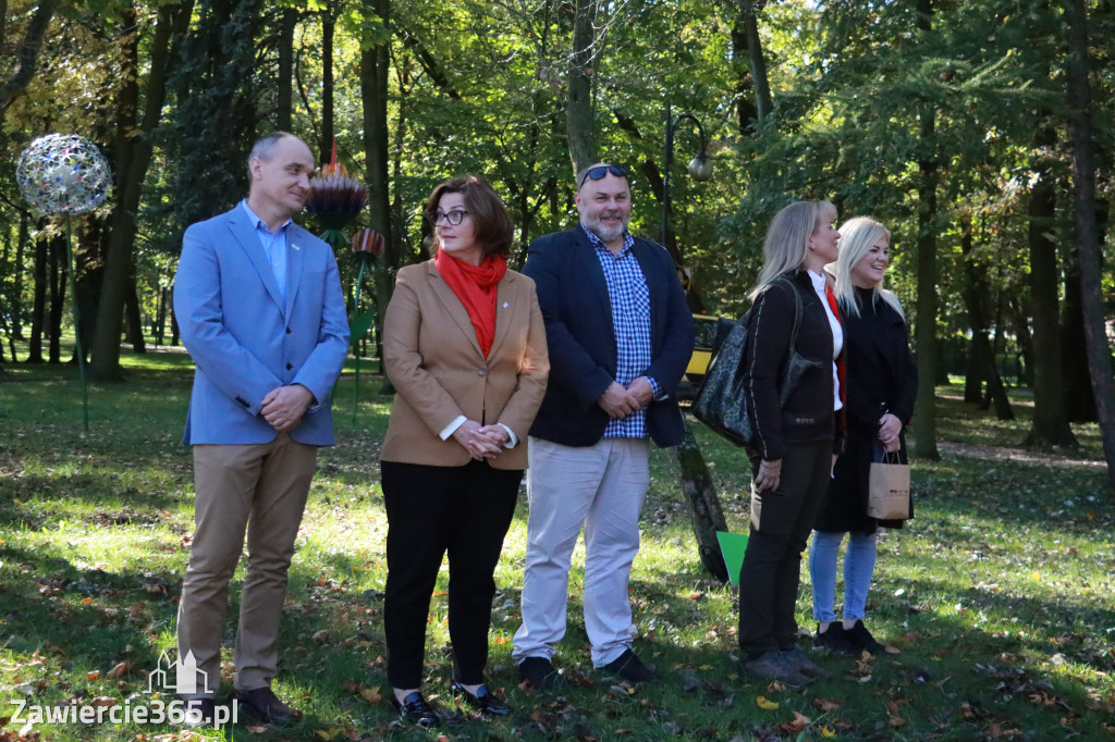 Fotorelacja: Światowy Dzień Drzewa w Zawierciu