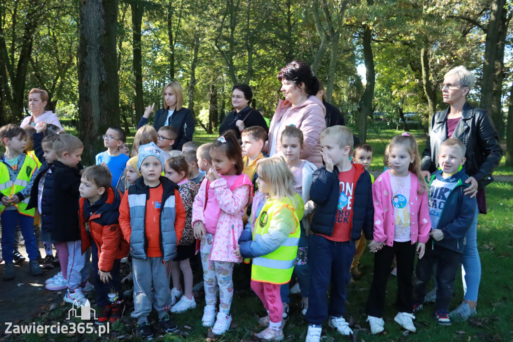 Fotorelacja: Światowy Dzień Drzewa w Zawierciu