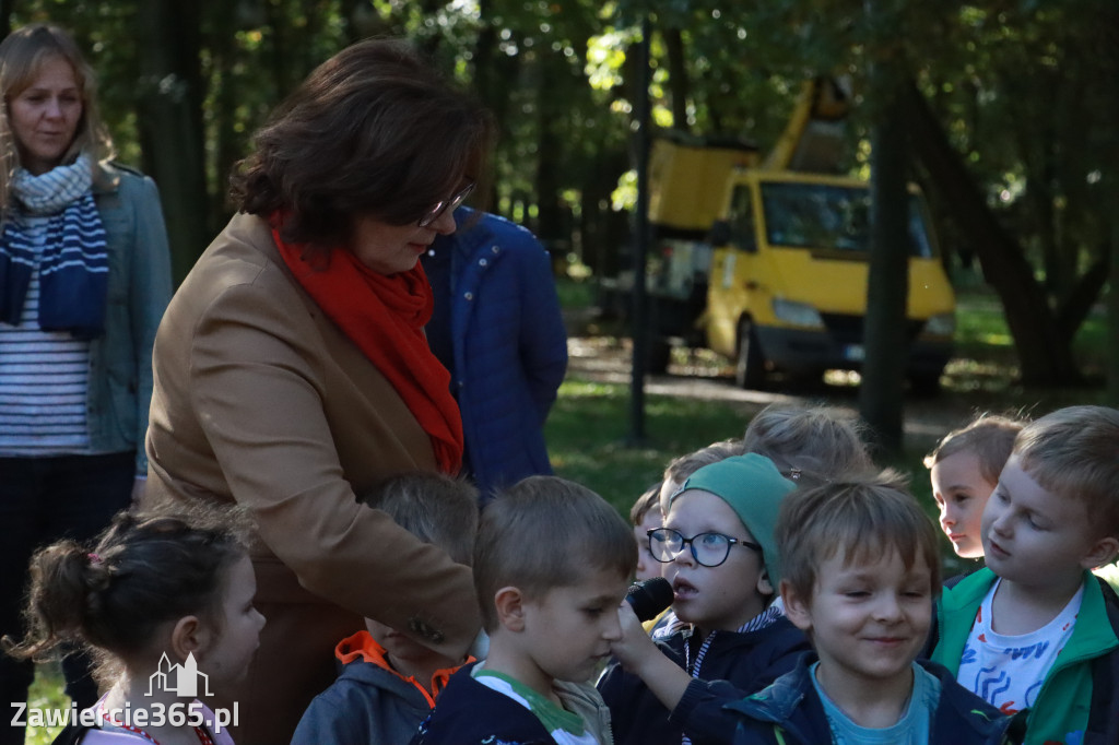 Fotorelacja: Światowy Dzień Drzewa w Zawierciu