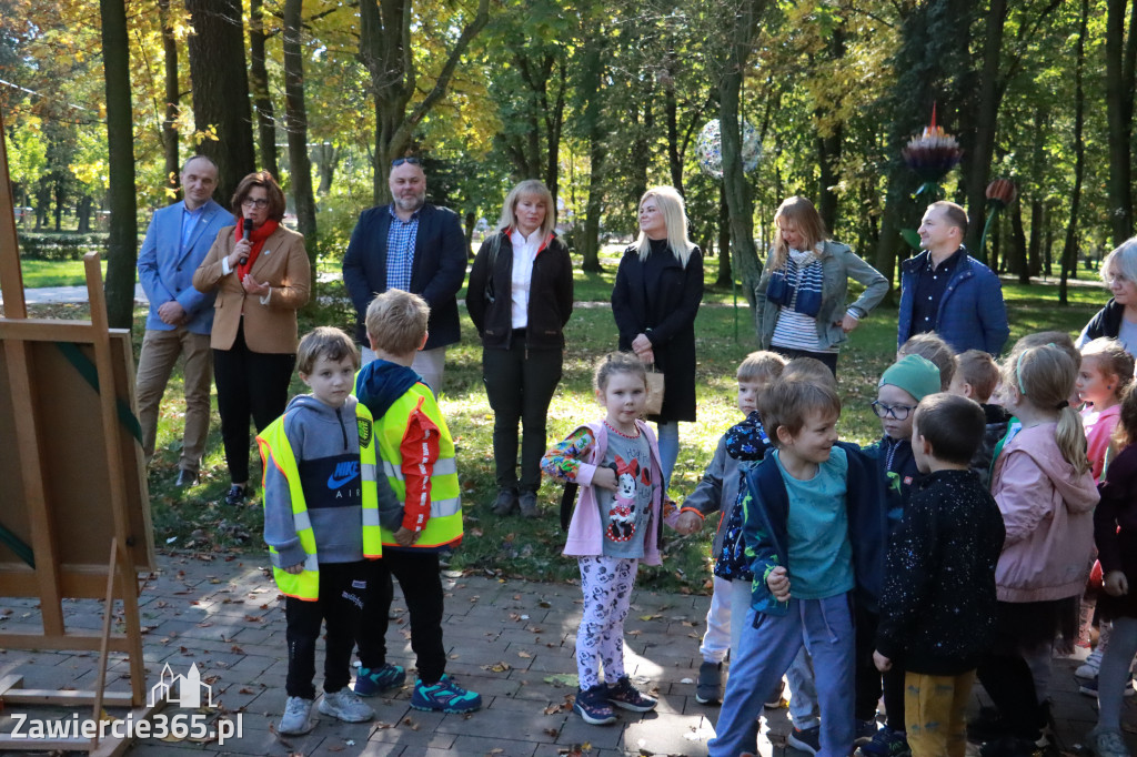 Fotorelacja: Światowy Dzień Drzewa w Zawierciu