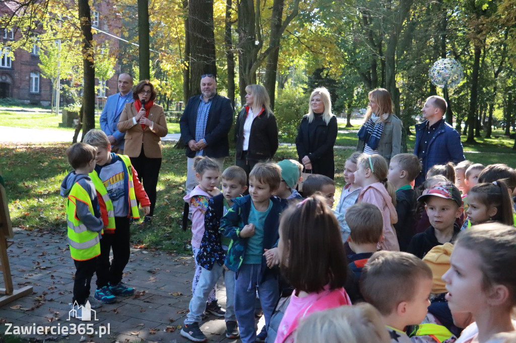 Fotorelacja: Światowy Dzień Drzewa w Zawierciu