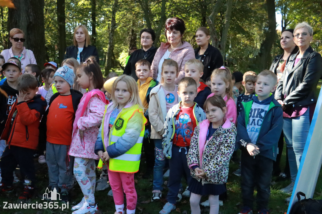 Fotorelacja: Światowy Dzień Drzewa w Zawierciu