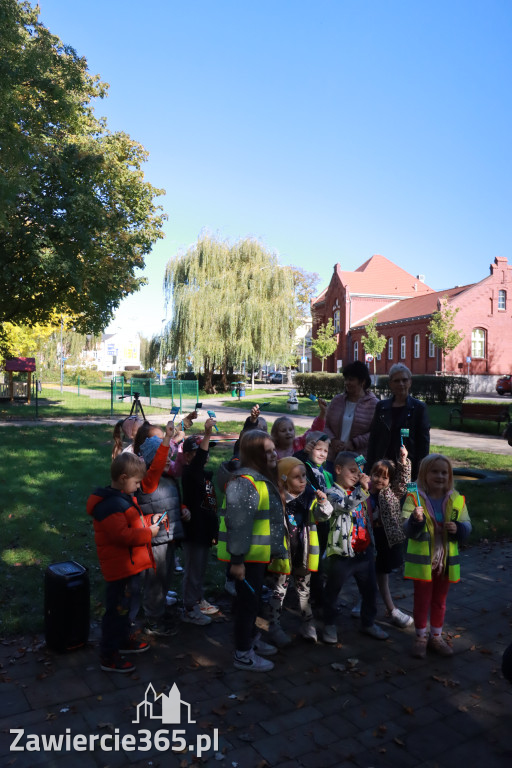 Fotorelacja: Światowy Dzień Drzewa w Zawierciu