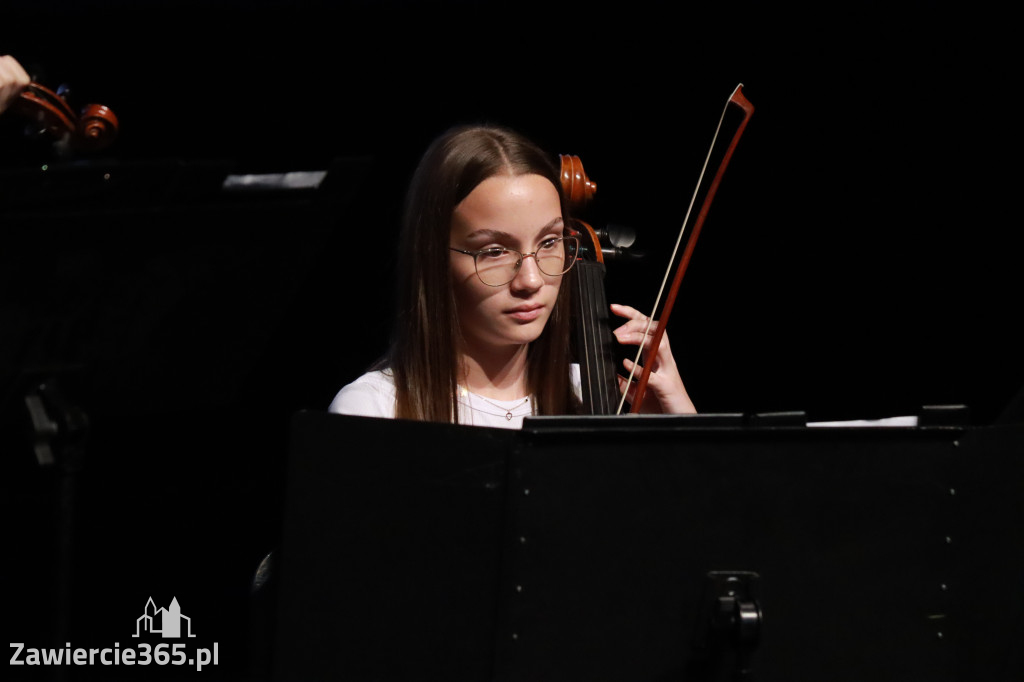 Fotorelacja: Koncert Jesienny w MOK - Szkoła Muzyczna.