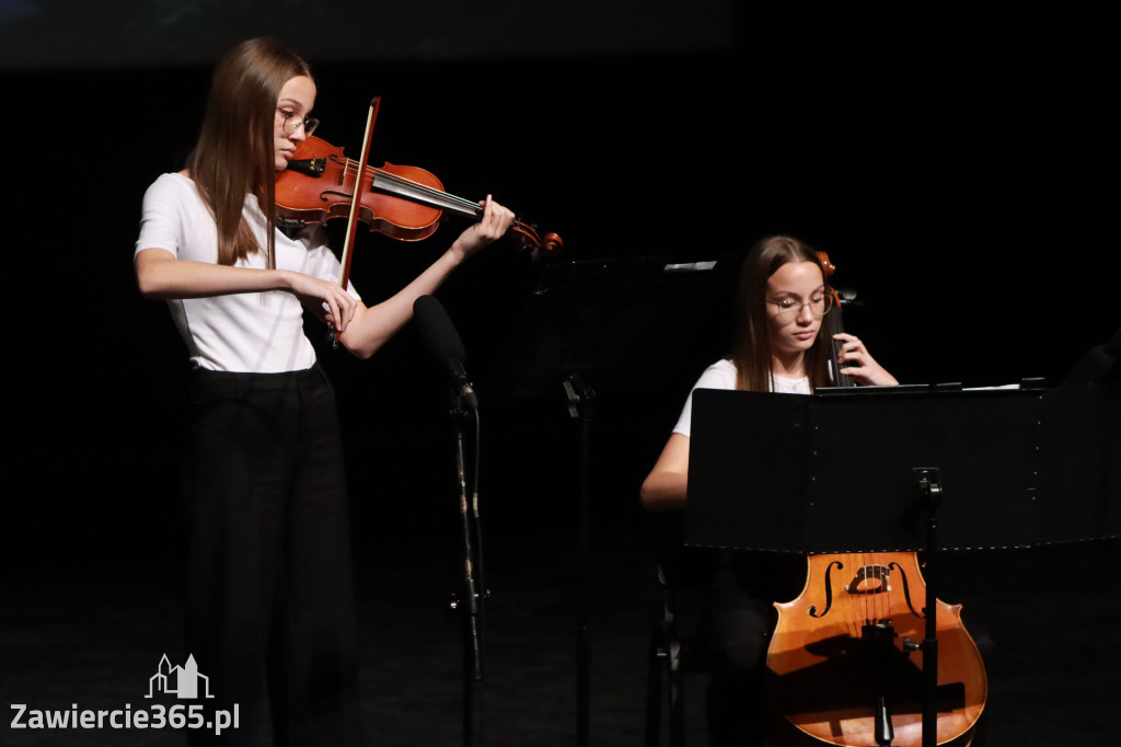 Fotorelacja: Koncert Jesienny w MOK - Szkoła Muzyczna.