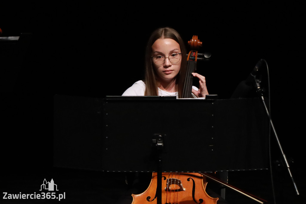 Fotorelacja: Koncert Jesienny w MOK - Szkoła Muzyczna.