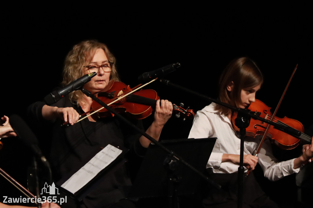 Fotorelacja: Koncert Jesienny w MOK - Szkoła Muzyczna.