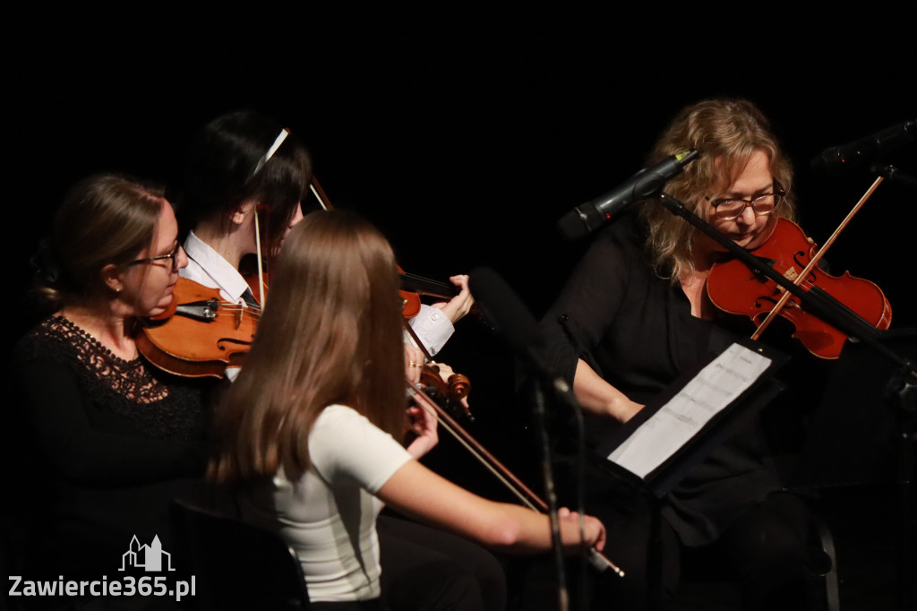 Fotorelacja: Koncert Jesienny w MOK - Szkoła Muzyczna.