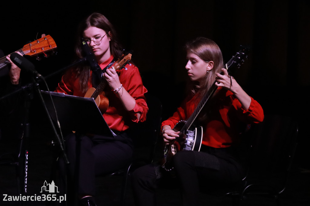 Fotorelacja: Koncert Jesienny w MOK - Szkoła Muzyczna.