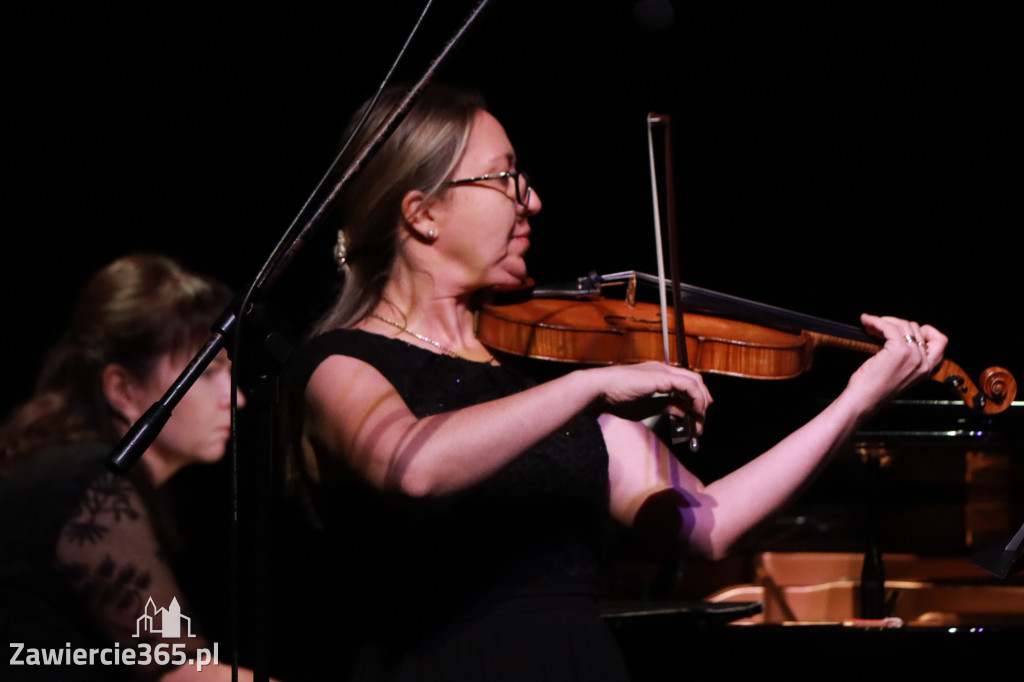 Fotorelacja: Koncert Jesienny w MOK - Szkoła Muzyczna.