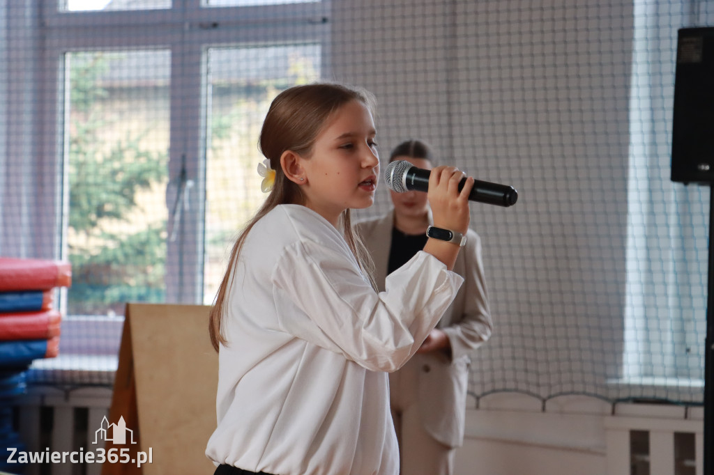 Fotorelacja: Dzień Edukacji Narodowej w Sp4 Zawiercie