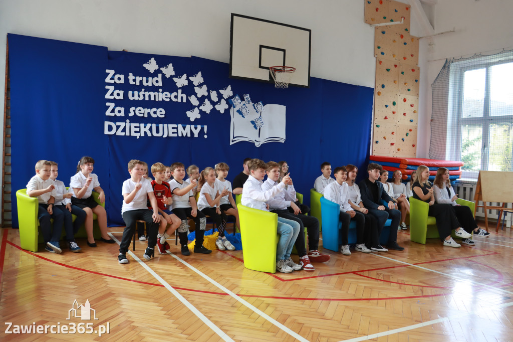 Fotorelacja: Dzień Edukacji Narodowej w Sp4 Zawiercie