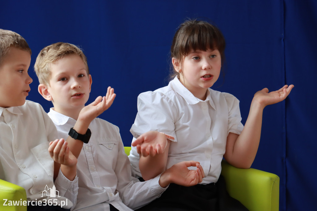 Fotorelacja: Dzień Edukacji Narodowej w Sp4 Zawiercie