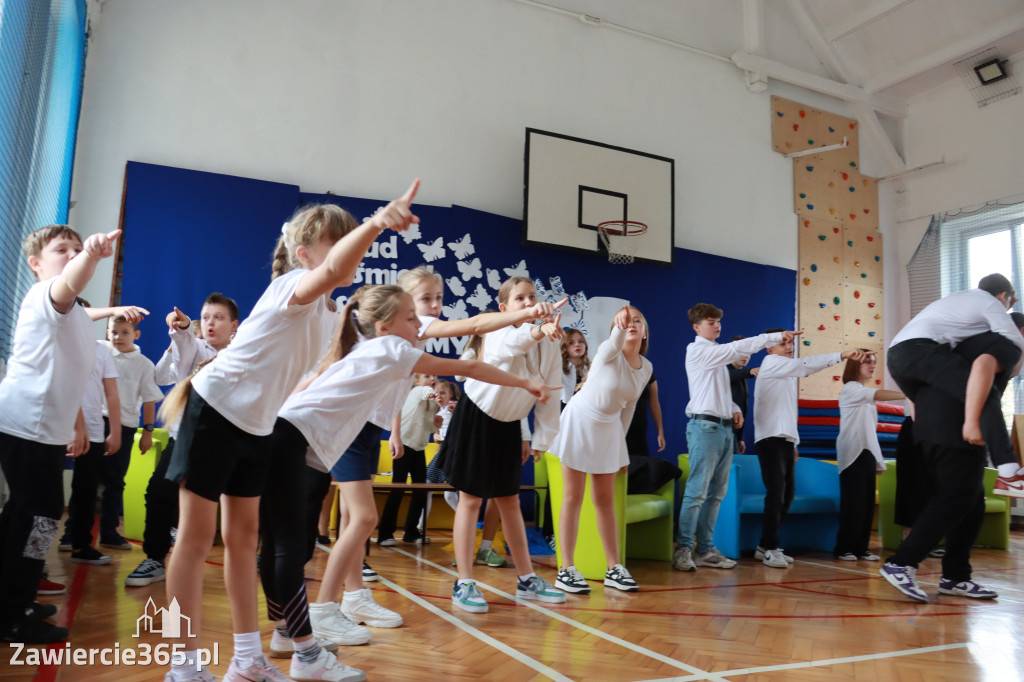 Fotorelacja: Dzień Edukacji Narodowej w Sp4 Zawiercie