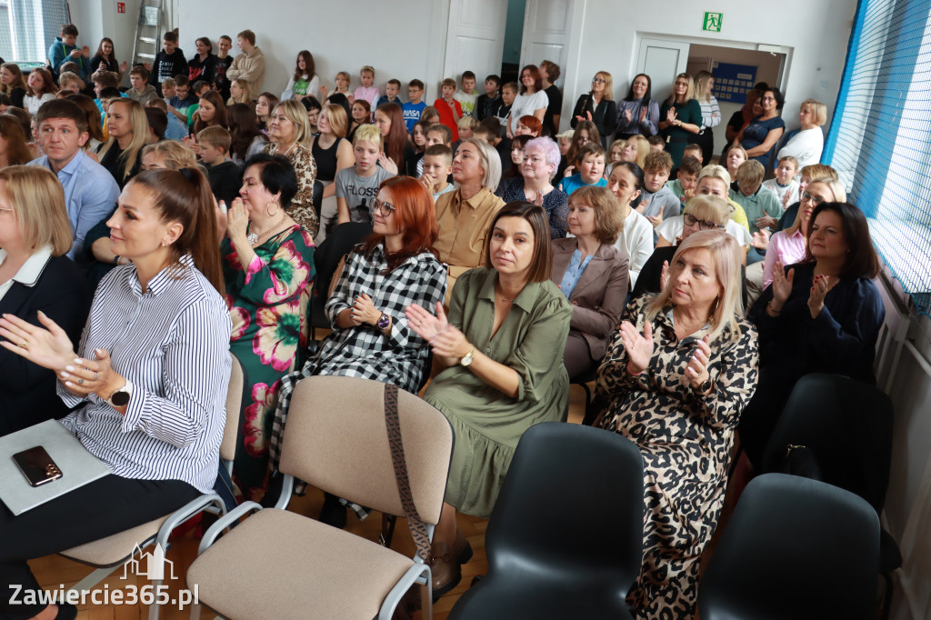 Fotorelacja: Dzień Edukacji Narodowej w Sp4 Zawiercie